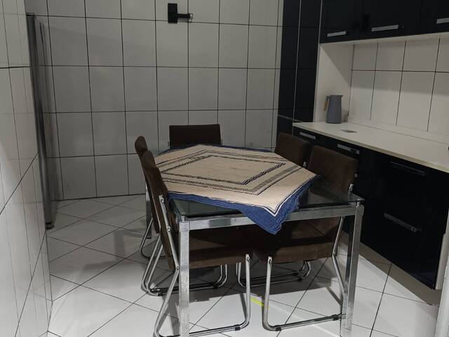 Casa para Venda em São José dos Campos - 4