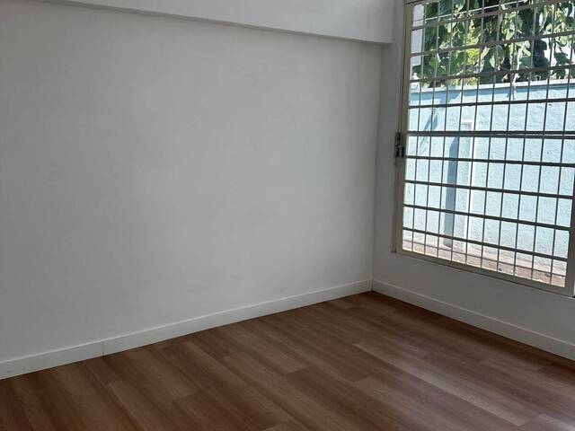 #13 - Casa para Venda em São José dos Campos - SP - 2