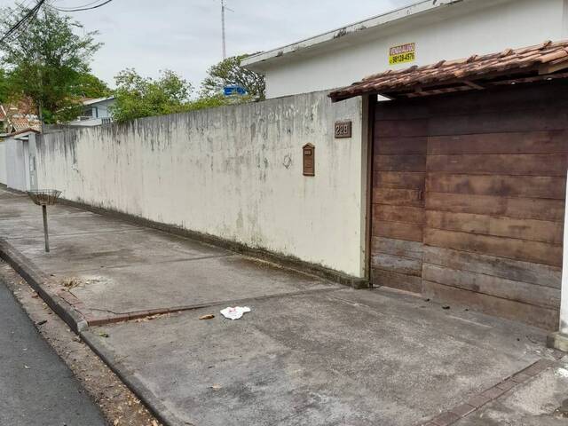#24 - Casa para Venda em São José dos Campos - SP - 3